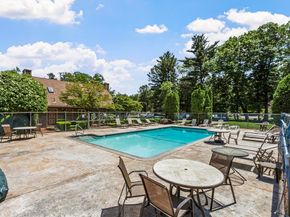 52 Heritage Dr 52, Tewksbury MA 01876