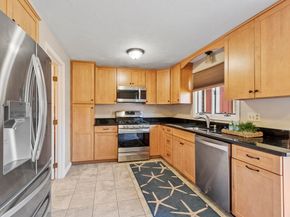 52 Heritage Dr 52, Tewksbury MA 01876