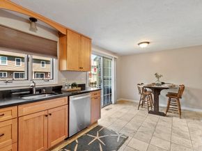 52 Heritage Dr 52, Tewksbury MA 01876