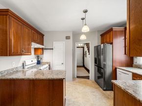 178 Main, Groveland MA 01834