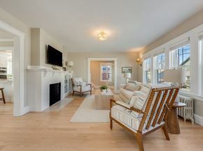 8 Riverside Ave, Gloucester MA 01930