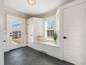 8 Riverside Ave, Gloucester MA 01930