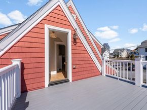 8 Riverside Ave, Gloucester MA 01930