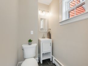 8 Riverside Ave, Gloucester MA 01930