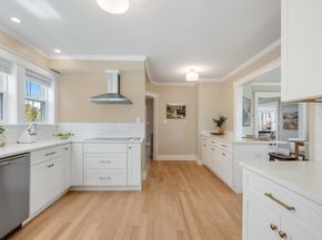 8 Riverside Ave, Gloucester MA 01930