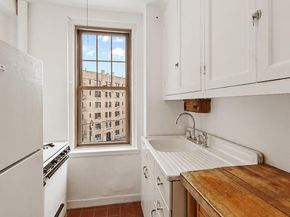 299 West 12th Street 5G, New York NY 10014