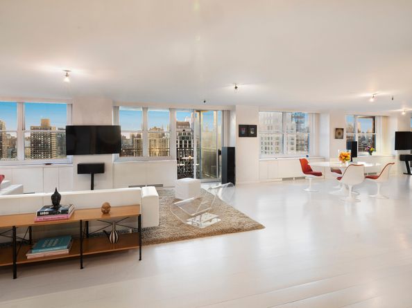 301 East 79th Street 34JKLM, New York NY 10075