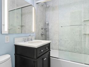 201 East 17th Street 15C, New York NY 10003