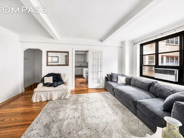 235 East 22nd Street 12T, New York NY 10010