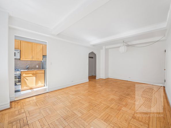 230 Riverside Drive 2E, New York NY 10025