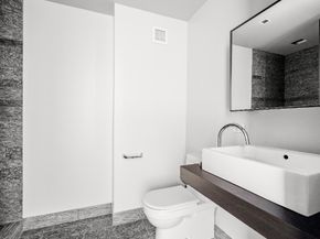 20 Pine Street 2706, New York NY 10005