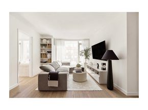 505 West 43rd Street 4H, New York NY 10036