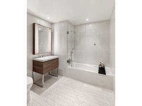 505 West 43rd Street 4H, New York NY 10036
