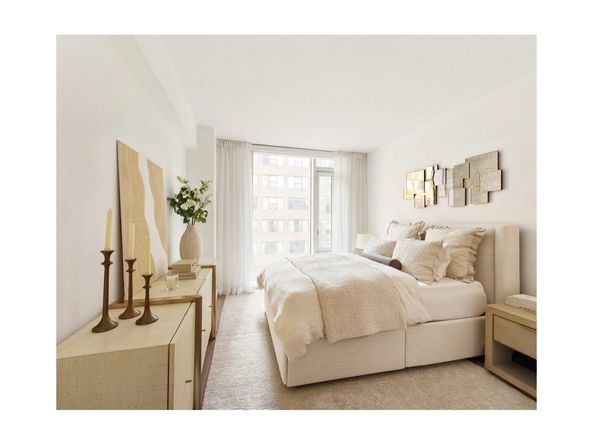 505 West 43rd Street 4H, New York NY 10036