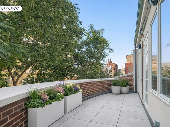 9 West 16th Street 5A, New York NY 10011