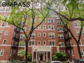 310 West 55th Street 4K, New York NY 10019