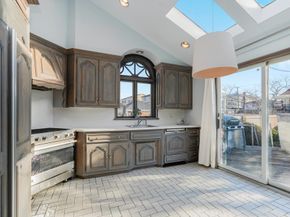 333 Mayfair Drive N, Brooklyn NY 11234