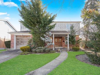333 Mayfair Drive N