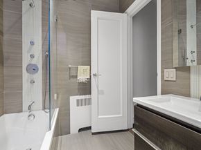 180 West 58th Street 11A, New York NY 10019