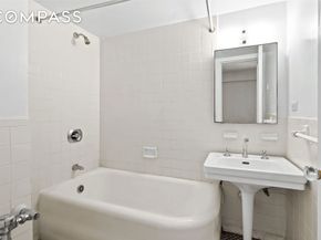 45 Tudor City Place 1708, New York NY 10017