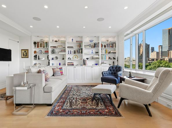 150 Central Park S 904, New York NY 10019