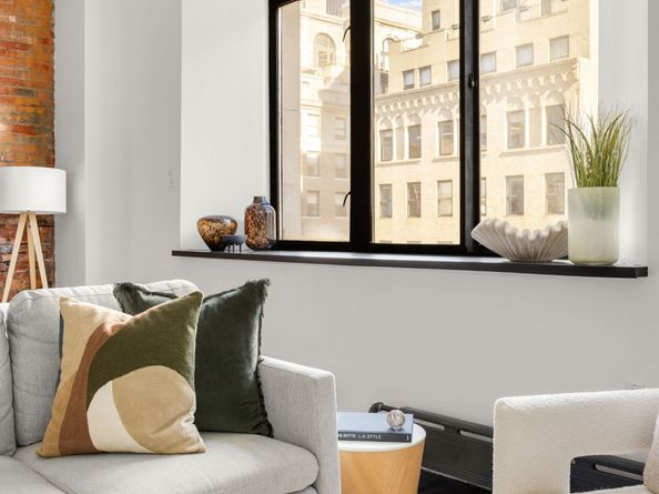 372 5th Avenue 7L, New York NY 10018