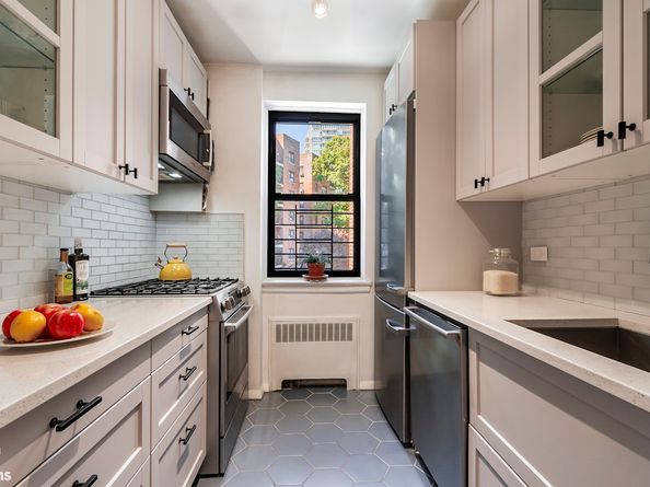 3635 Johnson Avenue 3N, Bronx NY 10463