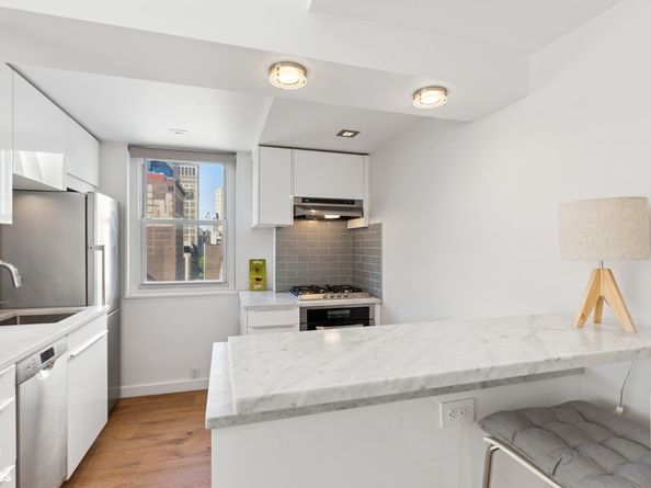 330 3rd Avenue 19G, New York NY 10010