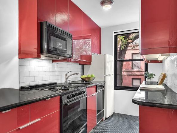 81 Bedford Street 2A, New York NY 10014