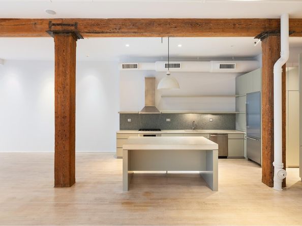 140 Thompson Street 01B, New York NY 10012