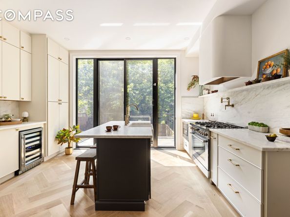 174 Hall Street, Brooklyn NY 11205