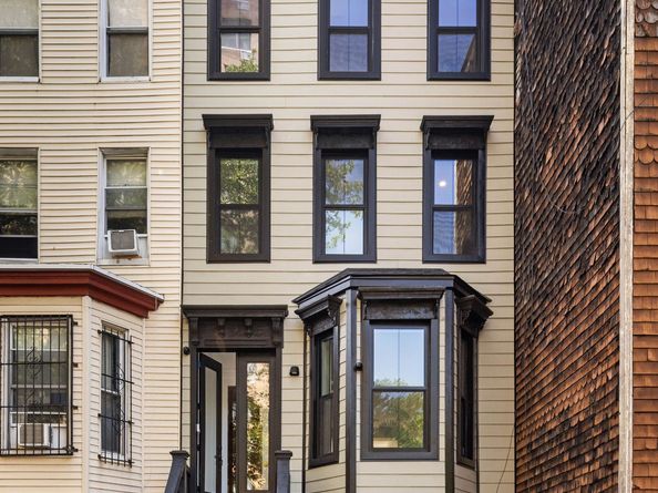 174 Hall Street, Brooklyn NY 11205