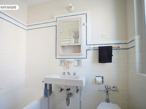 457 West 57th Street 1512, New York NY 10019