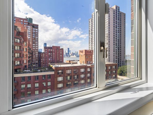 225 Rector Place 12R, New York NY 10280
