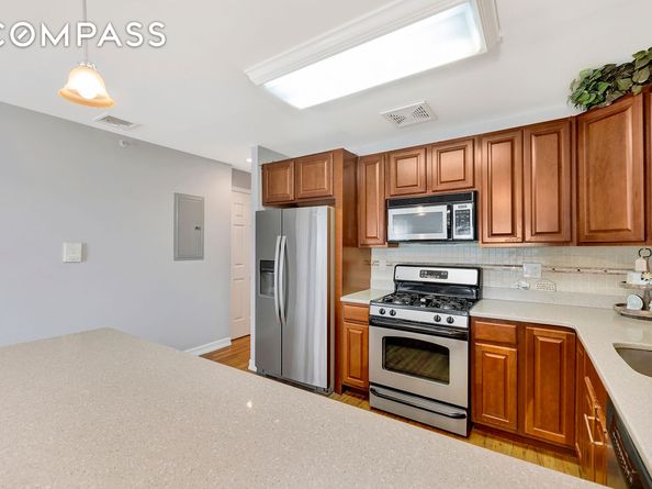 10220 Rockaway Beach Boulevard 3C, Queens NY 11694