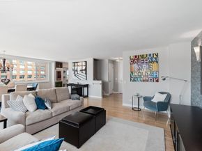 45 West 67th Street 25D, New York NY 10023