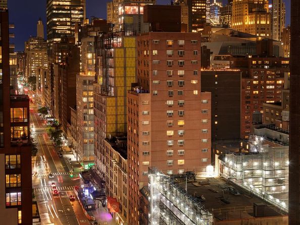 300 East 23rd Street 19B, New York NY 10010