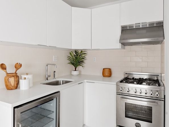 211 Powers Street, Brooklyn NY 11211