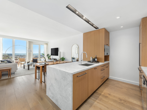 50 Bridge Park Drive 17E, Brooklyn NY 11201