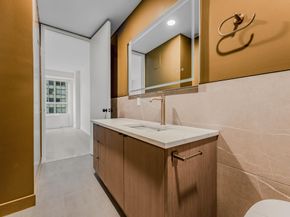 146 West 57th Street 52E, New York NY 10019