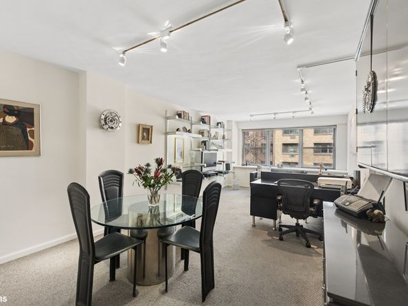 10 West 15th Street 609, New York NY 10011