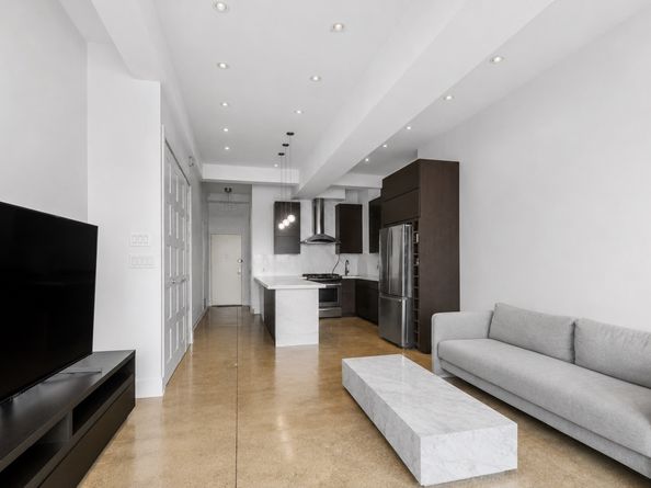 315 Seventh Avenue 17C, New York NY 10001