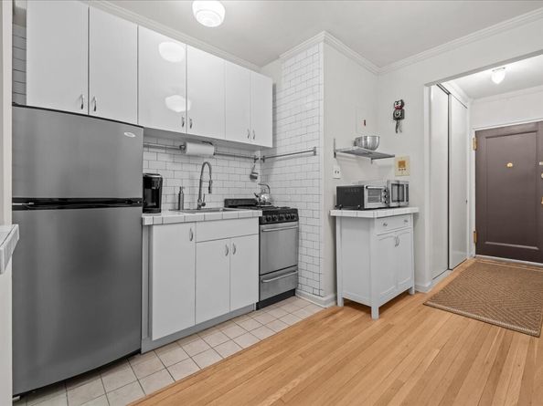 1125 Lorimer Street 2J, Brooklyn NY 11222