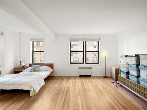 60 East 9th Street 529, New York NY 10003