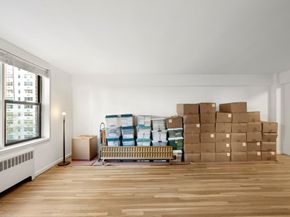 60 East 9th Street 529, New York NY 10003