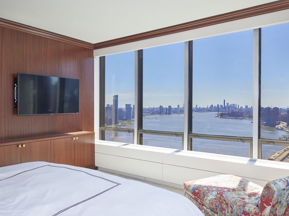 870 United Nations Plaza 37/38A, New York NY 10017