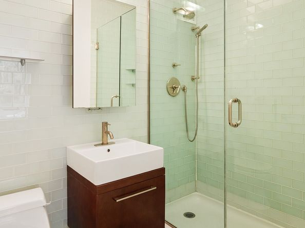 206 East 95th Street 4B, New York NY 10128