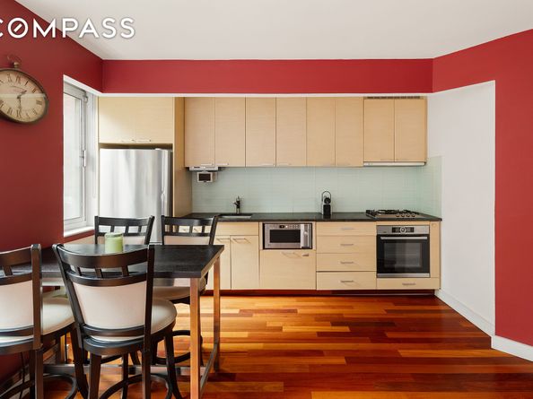 206 East 95th Street 4B, New York NY 10128