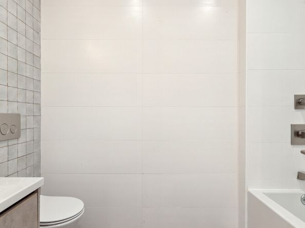 479 Lexington Avenue 2, Brooklyn NY 11221