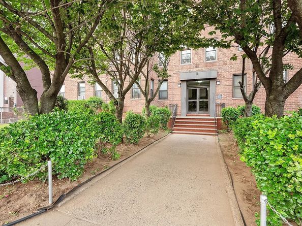 1811 Ocean Parkway 5L, Brooklyn NY 11223